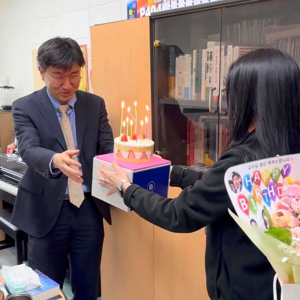 Professor’s birthday 🥳